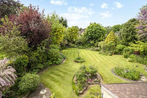 6 Lifford Gardens, Broadway, WR12 7DA