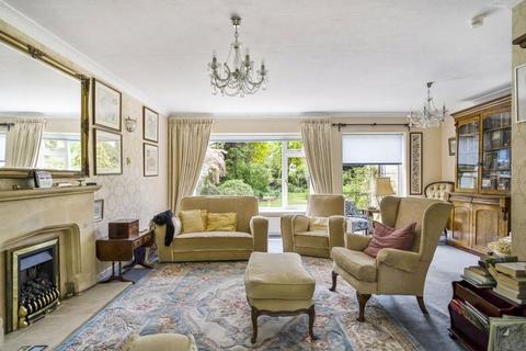 6 Lifford Gardens, Broadway, WR12 7DA