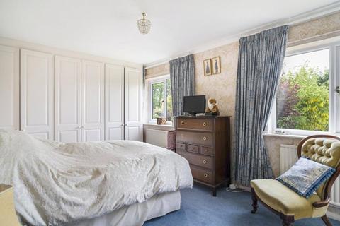 6 Lifford Gardens, Broadway, WR12 7DA