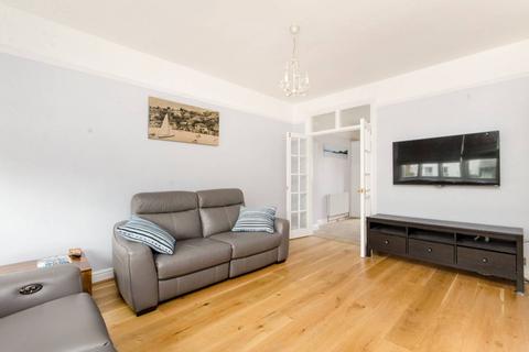 2 bedroom end of terrace house to rent, Faraday Road, Wimbledon, London, SW19