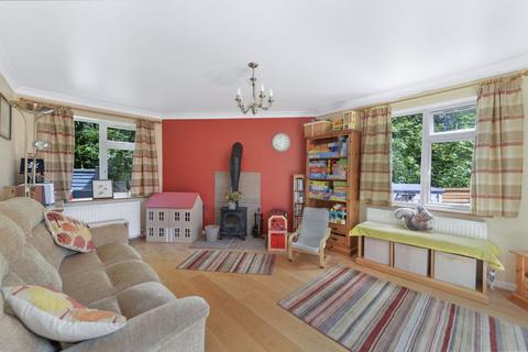 4 bedroom semi-detached house for sale - Quincewood Gardens, Tonbridge