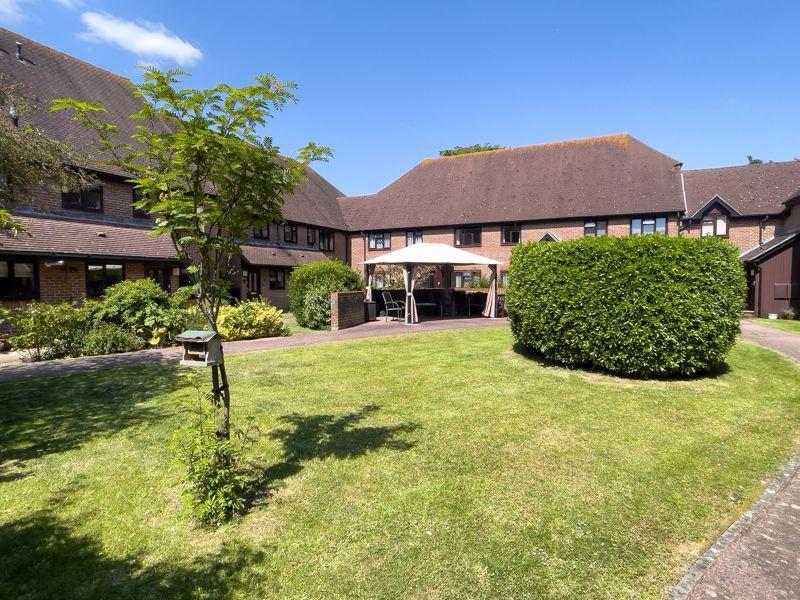 Felpham Village West Sussex 2 bed retirement property for sale £150,000