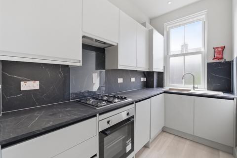 4 bedroom flat to rent, Spottiswoode Road, Edinburgh, EH9