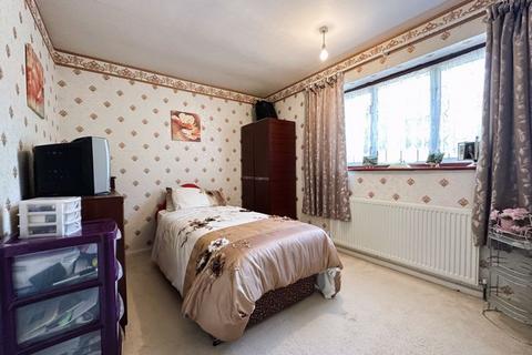 29 Grace Road, Tipton, DY4 0PG