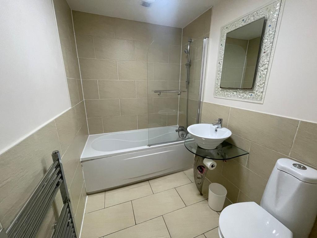 Apartment in South Yorkshire - More