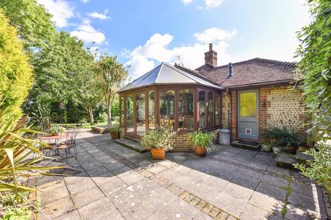 Weald View Bostal Road, Steyning, BN44 3PD