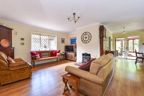 Weald View Bostal Road, Steyning, BN44 3PD