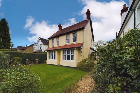 6 bedroom house for sale, Tadworth