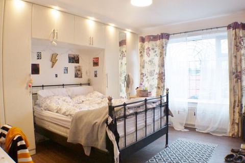5 bedroom apartment to rent - Robin Hood Way, Kingston upon Thames