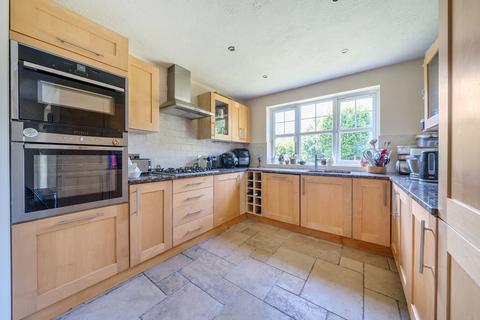 4 bedroom detached house for sale, Stratford House Avenue, Bickley