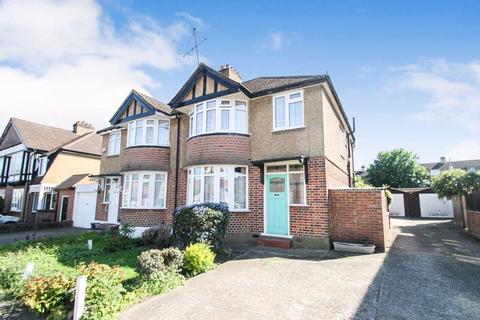 40 Ferndown, Northwood, HA6 1PH