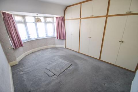 40 Ferndown, Northwood, HA6 1PH