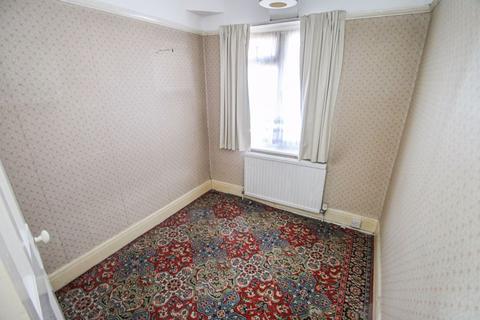 40 Ferndown, Northwood, HA6 1PH
