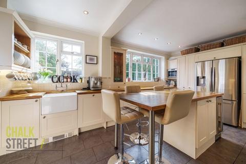 70 Crossways, Romford, RM2 6AS
