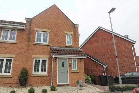 3 bedroom semi-detached house to rent, Fleming Drive, Melton Mowbray