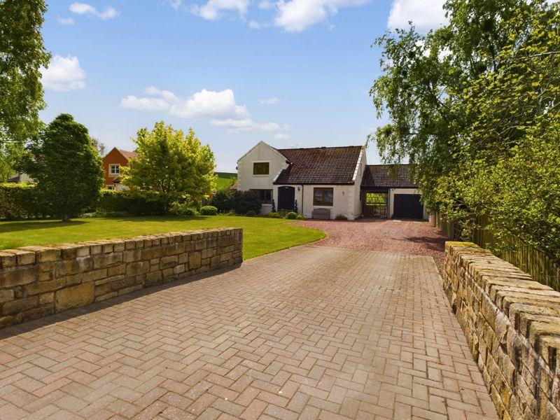 Cairn, Burnside, Skirling, Biggar 4 bed detached house for sale £475,000