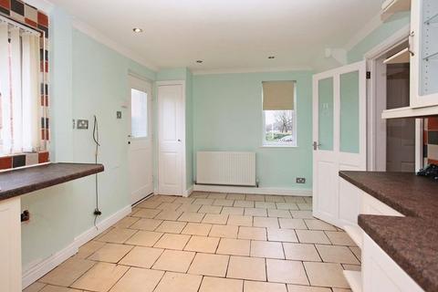 3 bedroom semi-detached house to rent - Poplar Close, Telford