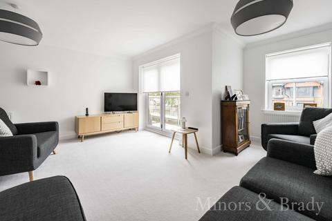 3 bedroom townhouse for sale - Kirkley Cliff Road, Lowestoft