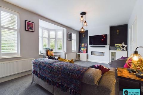 3 bedroom detached house for sale - Coronation Grove, Gloucester GL2