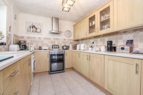 2 bedroom detached bungalow for sale, Chagford Close, Bedford MK40