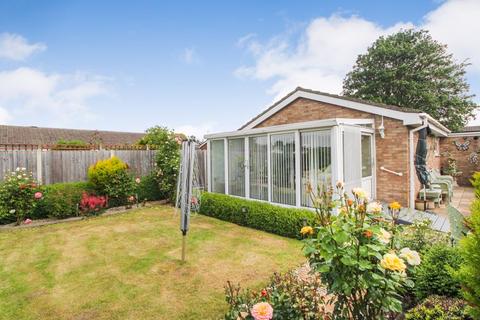 2 bedroom detached bungalow for sale, Chagford Close, Bedford MK40