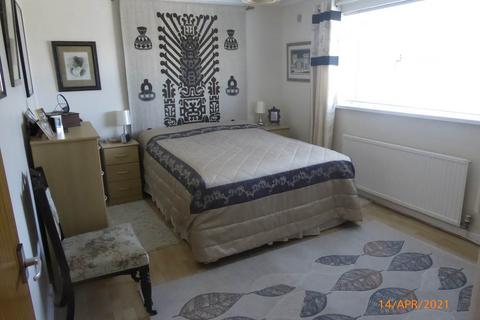 2 bedroom bungalow to rent - Bolahaul Rd, Cwmffrwd, Carmarthen