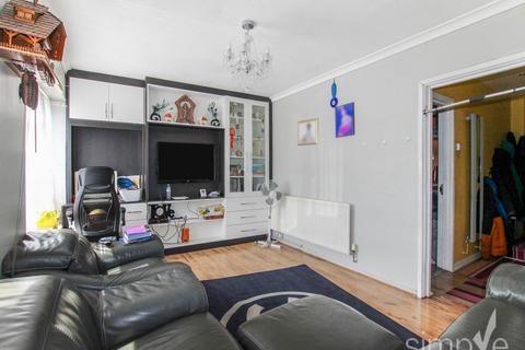 3 bedroom house to rent, Harlington Road, Uxbridge, Middlesex