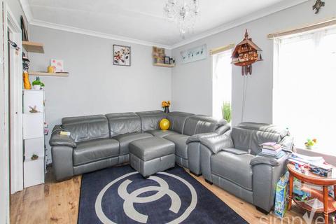 3 bedroom house to rent, Harlington Road, Uxbridge, Middlesex