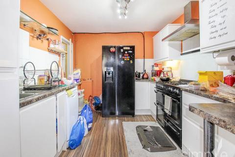 3 bedroom house to rent, Harlington Road, Uxbridge, Middlesex