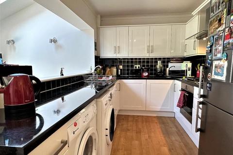 77 Pound Lane, Upper Beeding, Steyning, BN44 3JB