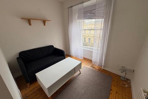 3 bedroom flat to rent, King Street, Stirling Town, Stirling, FK8