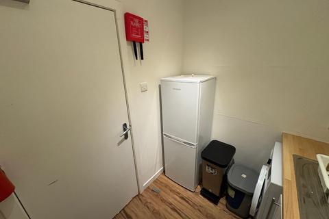 3 bedroom flat to rent, King Street, Stirling Town, Stirling, FK8