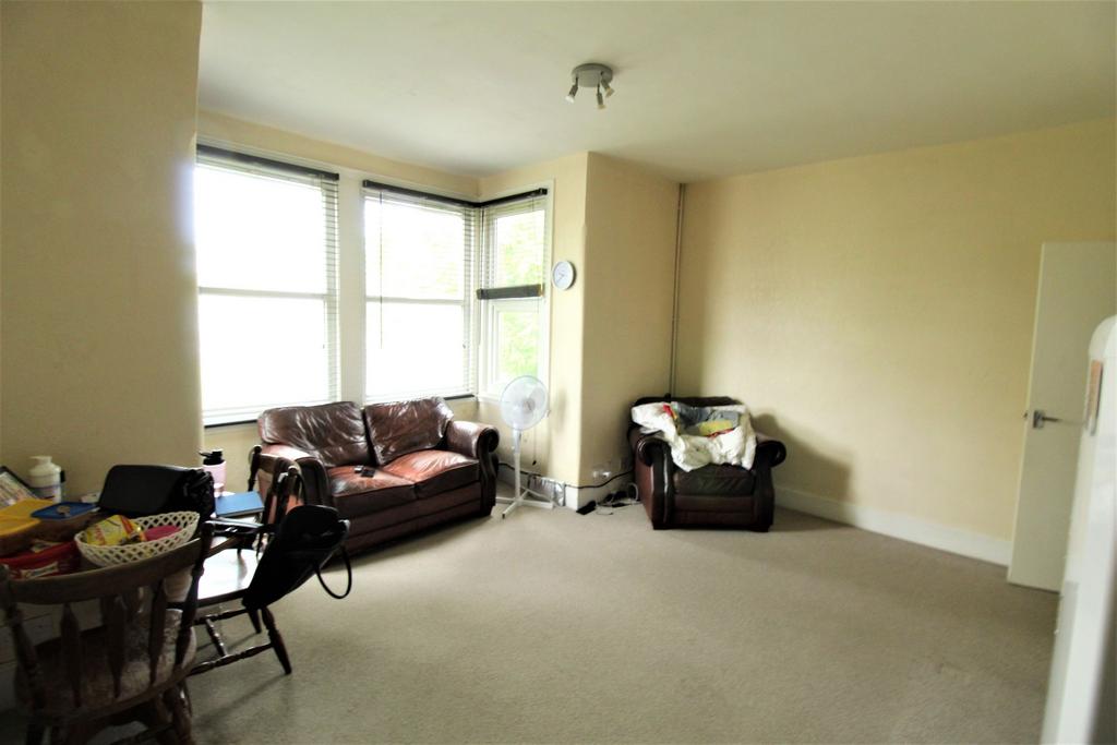 The Drive, Ilford 1 bed apartment for sale £175,000