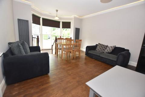 2 bedroom flat to rent, St. Augustines Road, Birmingham