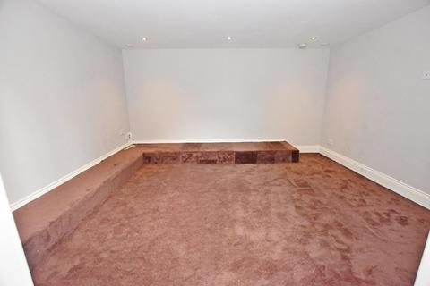 2 bedroom flat to rent, St. Augustines Road, Birmingham