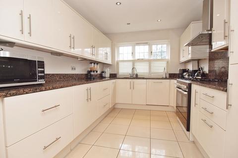 5 bedroom detached house for sale - Tudor Road, Beckenham, BR3