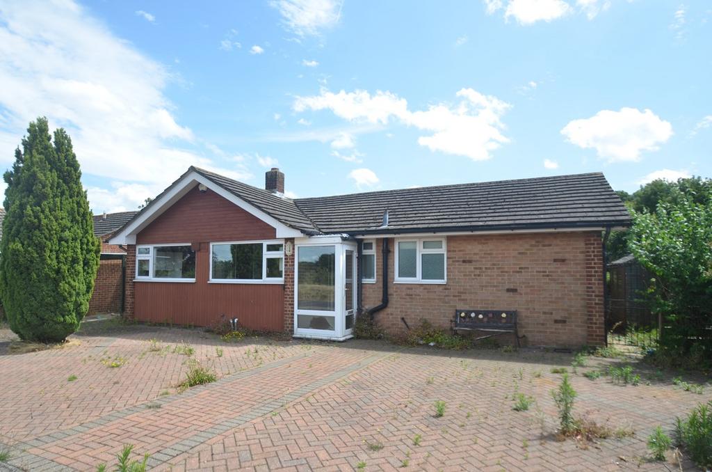 Woodmere Avenue, Shirley, Croydon, CR0 3 bed bungalow for sale £525,000