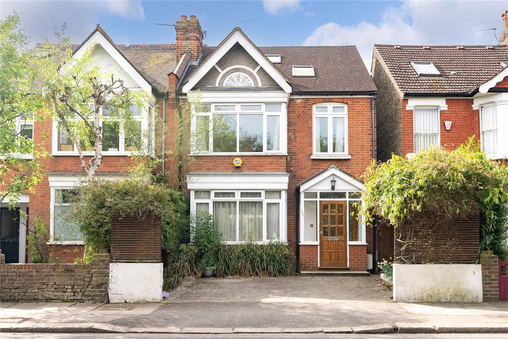 Queens Road, Wimbledon, London, SW19 5 bed end of terrace house for