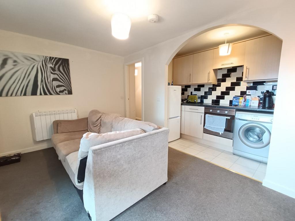 High Street, Galashiels, TD1 1 bed flat for sale £50,000