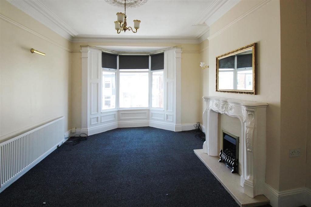 Stanhope Road, South Shields 4 bed flat £100,000