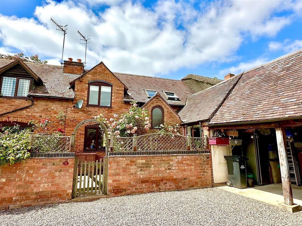 Village Street, Harvington, Evesham 3 bed barn conversion for sale £