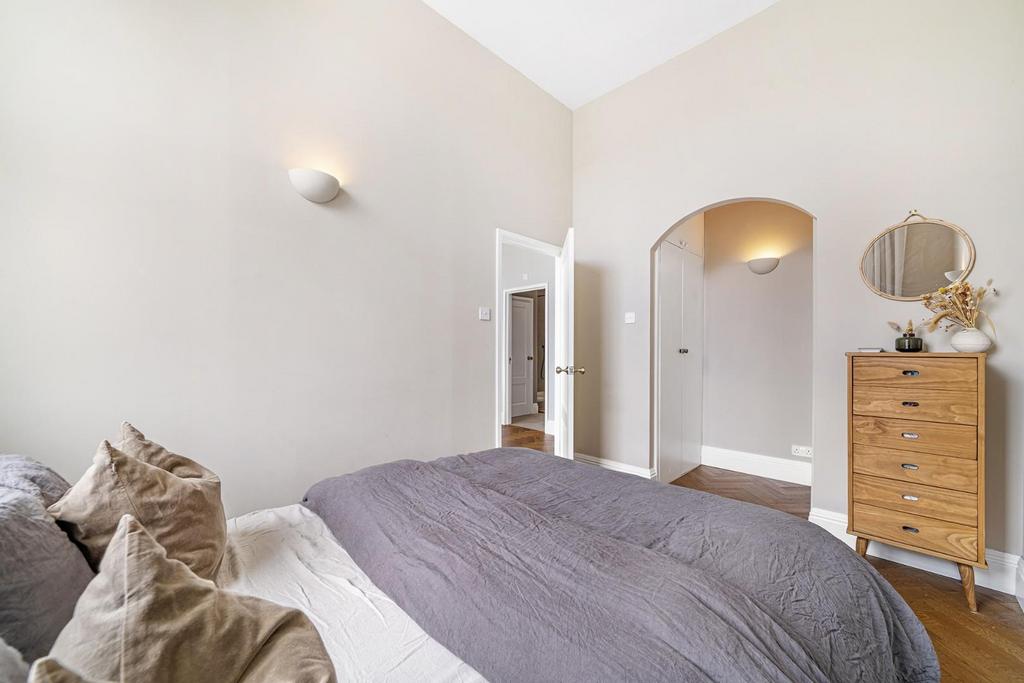 Principal bedroom.jpg