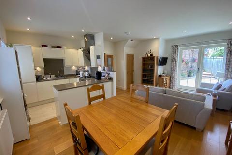 4 bedroom semi-detached house for sale - Moat Lane, Towcester