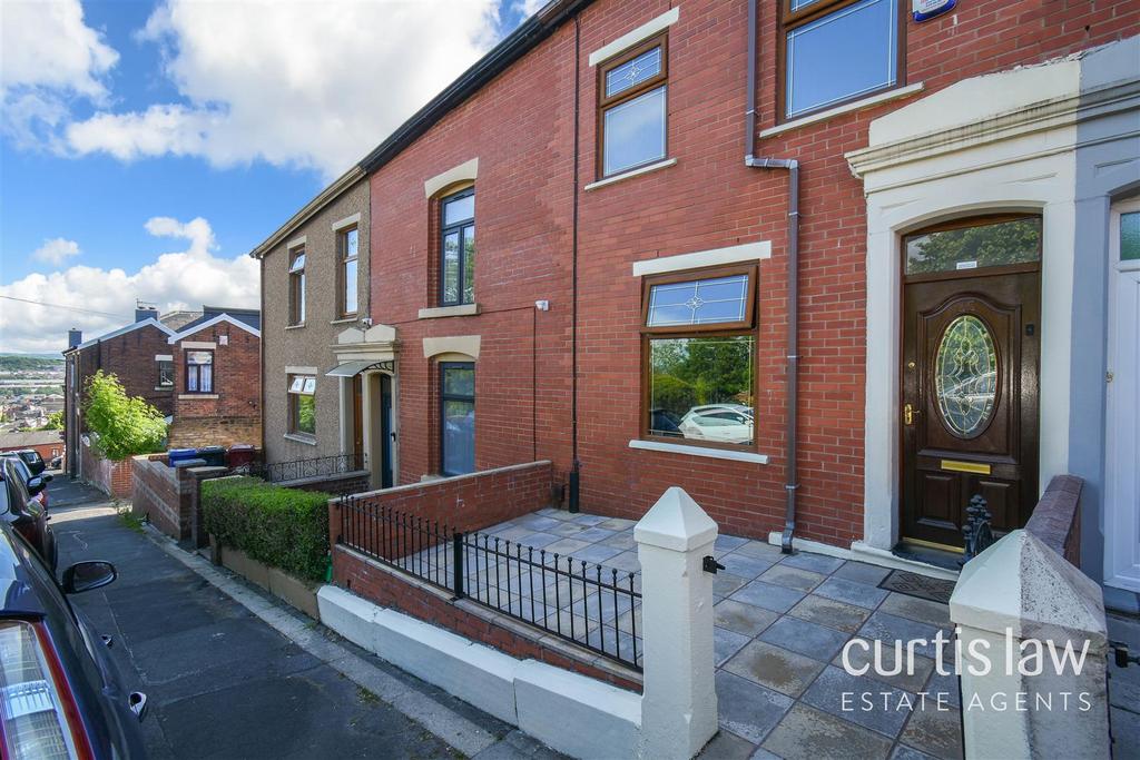 Langham Road, Blackburn 4 bed terraced house £200,000