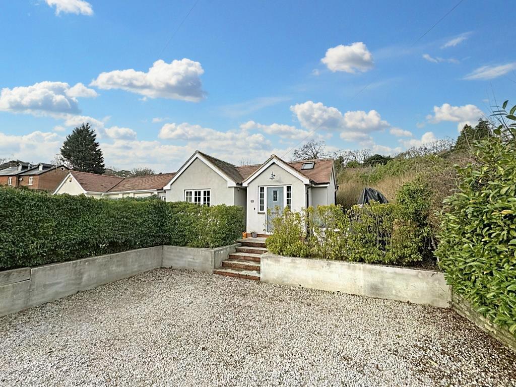 Middle Bourne Lane, Lower Bourne, Farnham 3 bed semidetached bungalow