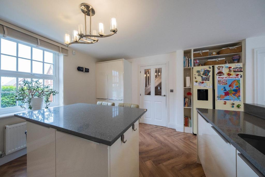 31 Hazelhurst Way-003.JPG