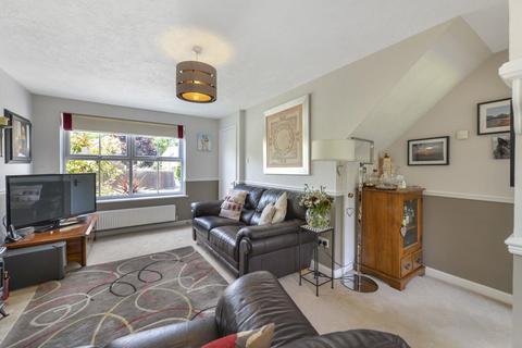 14 Chestnut Close, Kings Hill, West Malling, ME19 4FP