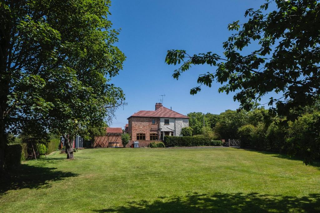 Grosvenor Road, Tarvin 4 bed semidetached house for sale £500,000