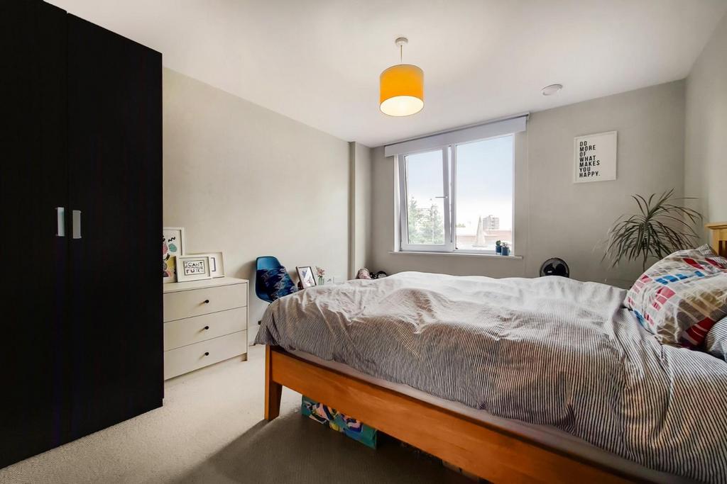 3 Main Bedroom-0.jpg