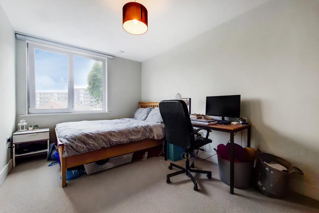 5 Bedroom 2-0.jpg